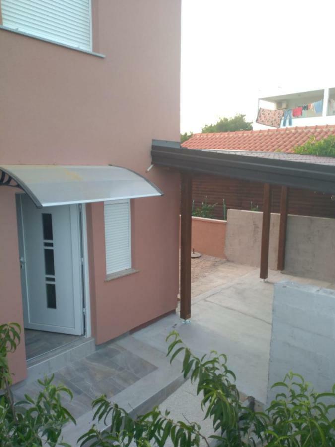 Tomek Apartment วีร์ ภายนอก รูปภาพ