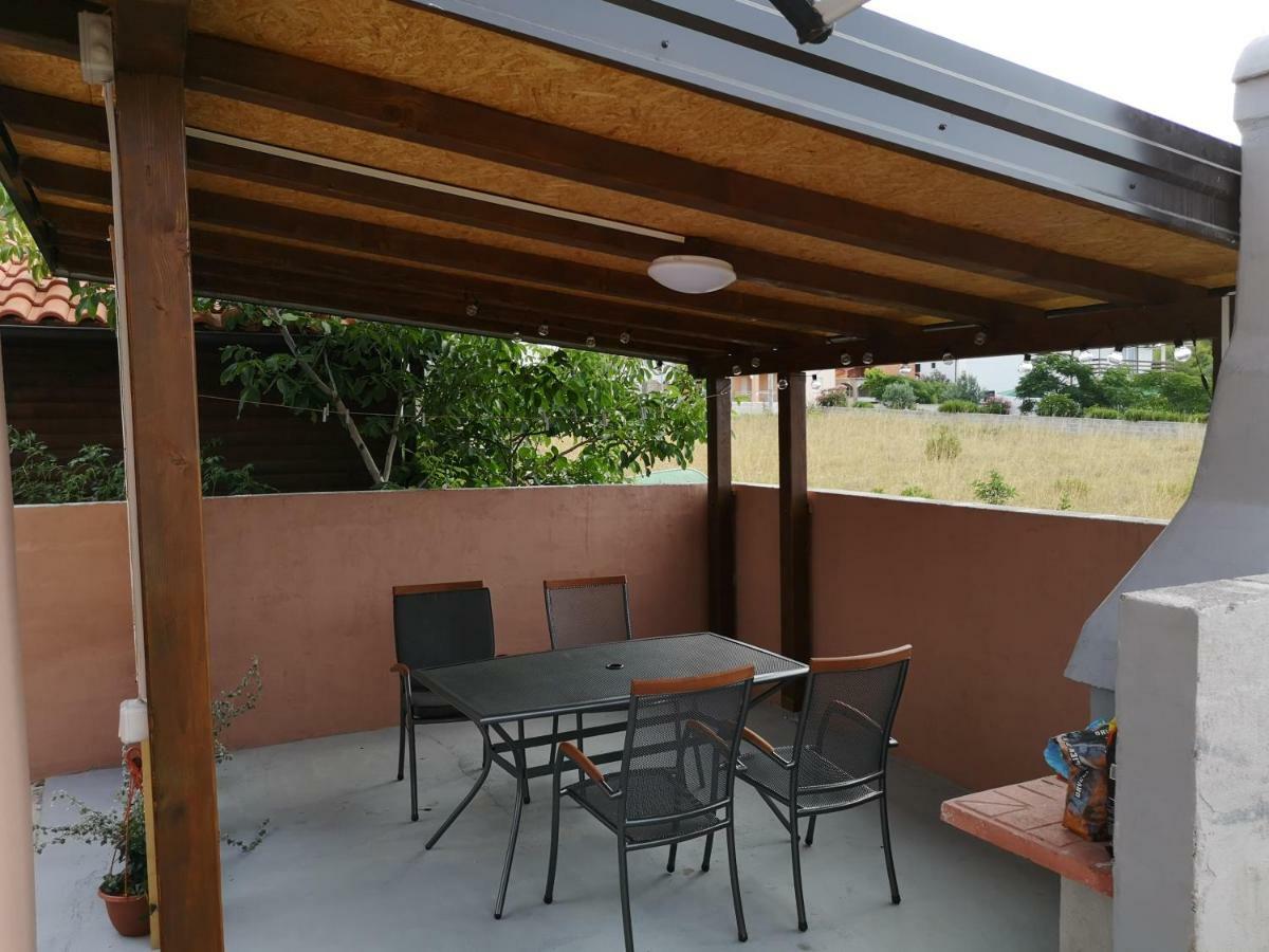 Tomek Apartment วีร์ ภายนอก รูปภาพ